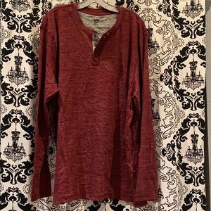 Lee long sleeve tee with buttons NWOT